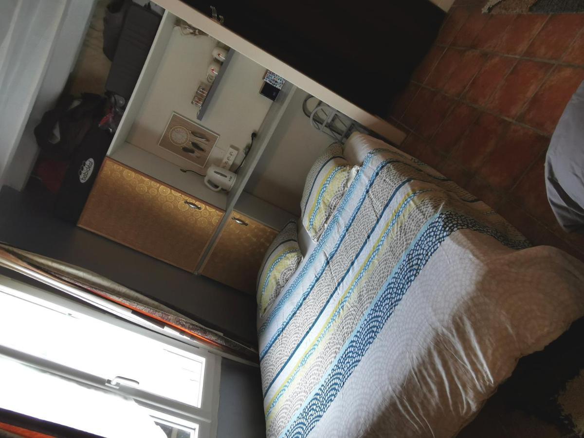Ferienwohnung Petit Havre De Tranquillite Loudun Exterior foto
