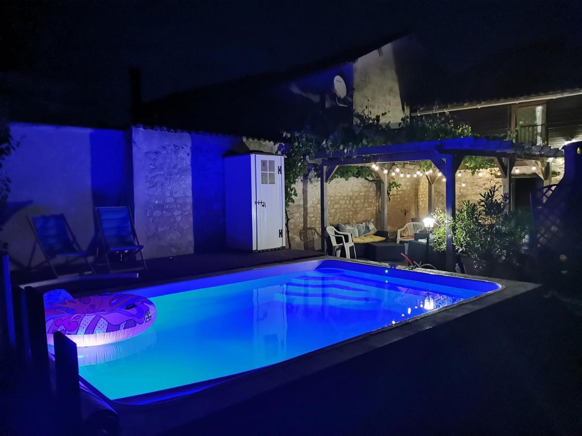 Ferienwohnung Petit Havre De Tranquillite Loudun Exterior foto